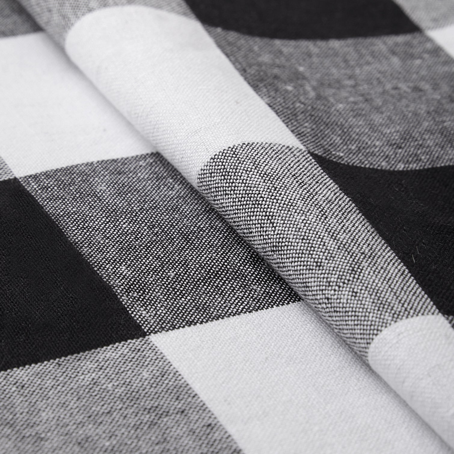 Cotton Buffalo Black Checks Table Cloth (Pack of 1)