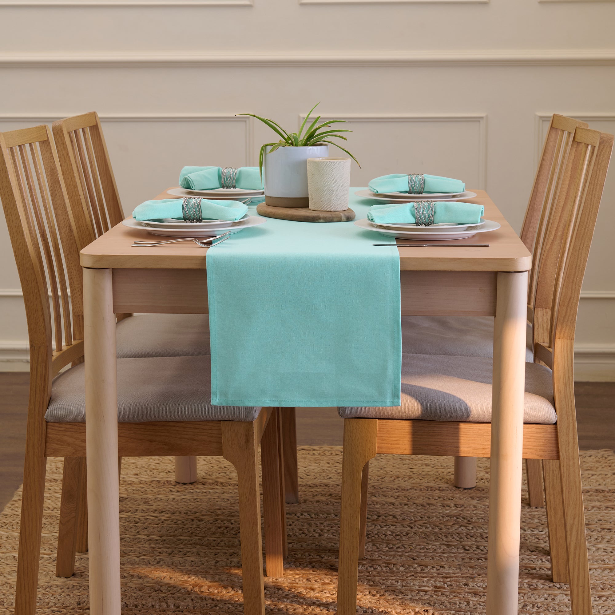 Cotton Egg Blue Table Runner (Pack of 1)
