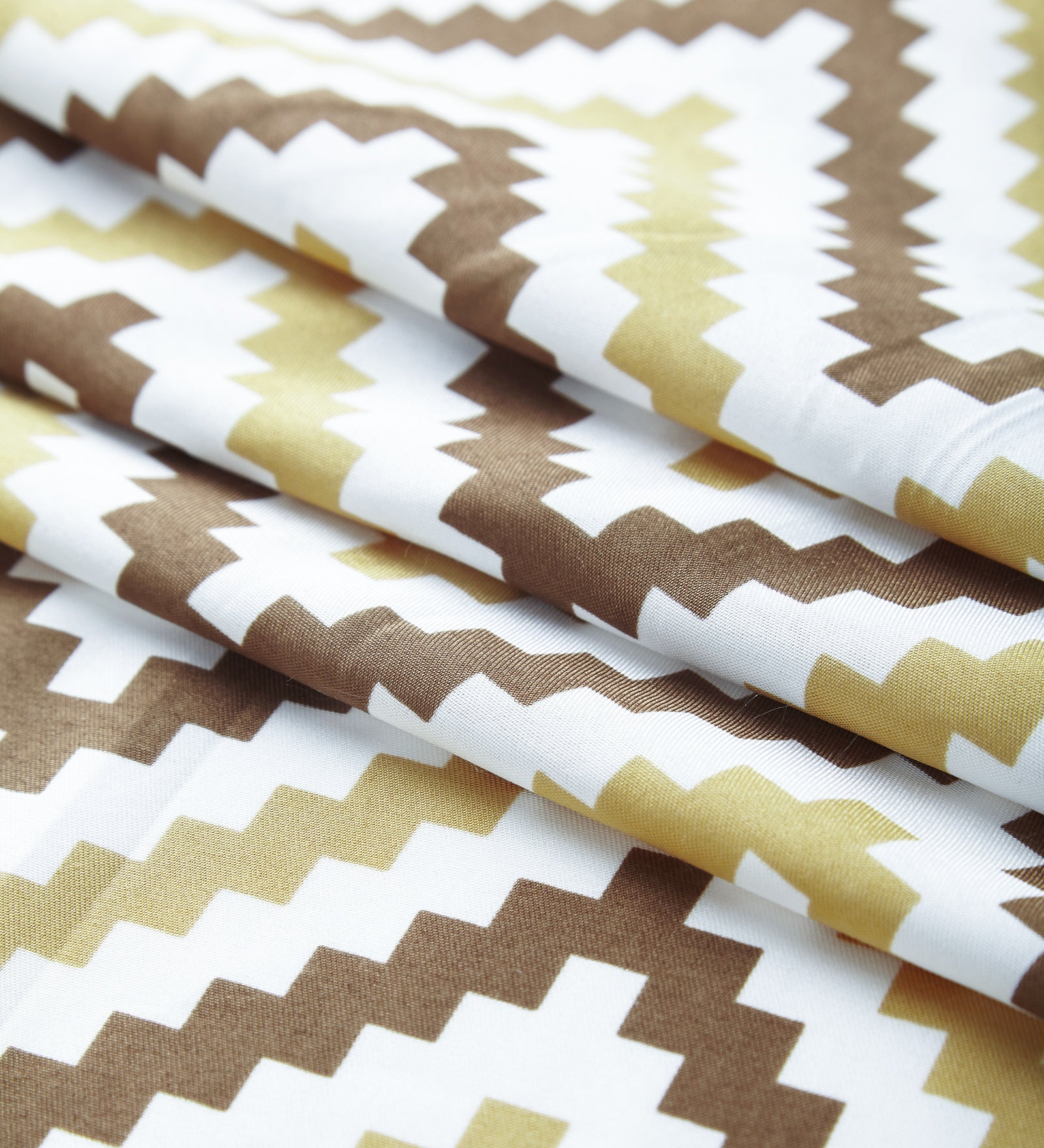 Polyester Chevron Table Cloth (Pack of 1)