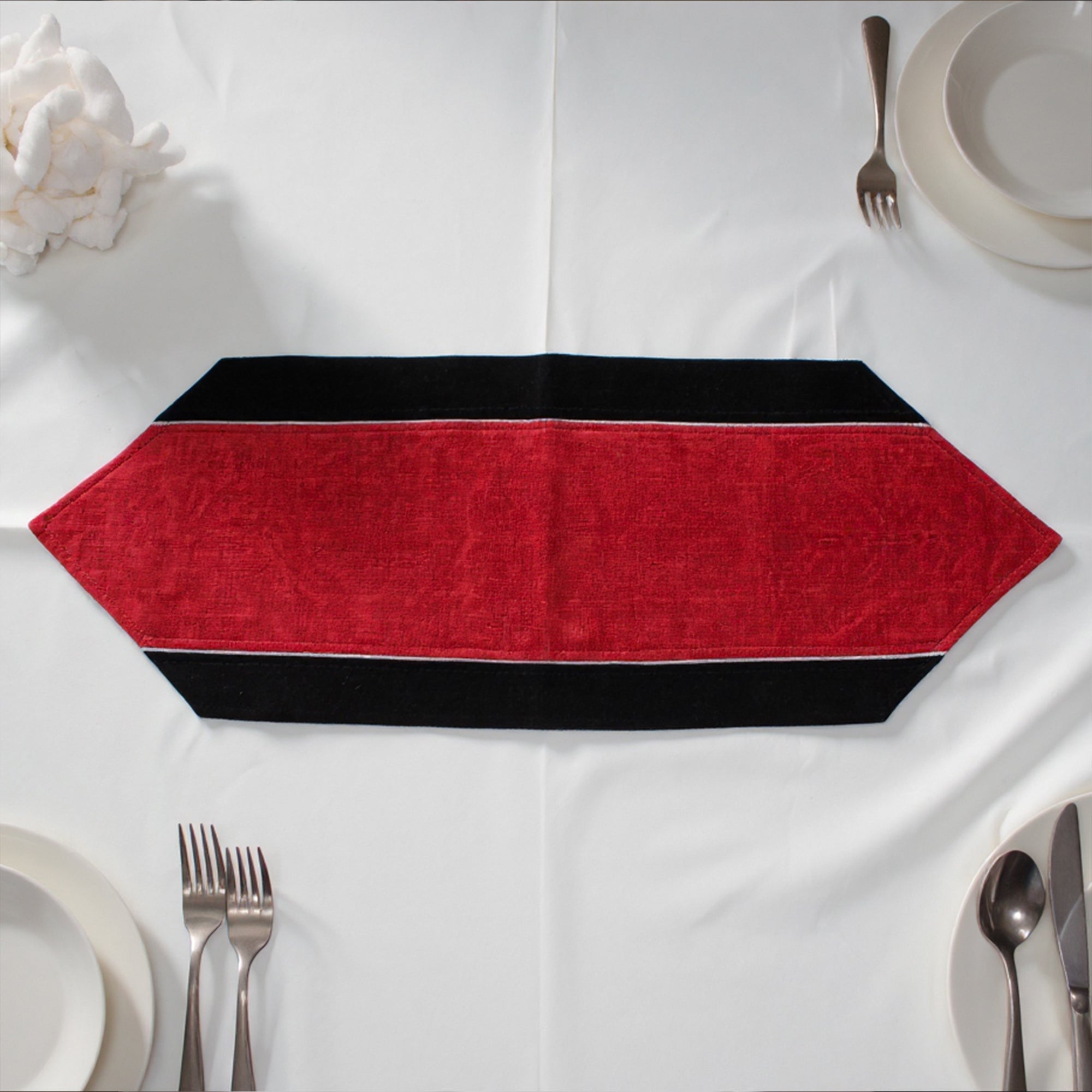 Cotton Black & Scarlet Red Table Runner (Pack of 1)
