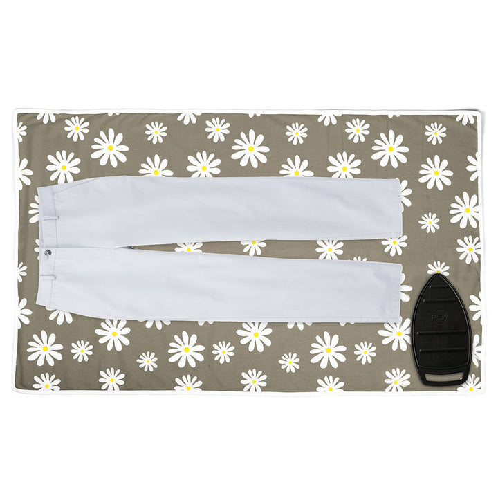 20s Sheeting Daisy Grey Ironing Mat (Pack of 1)