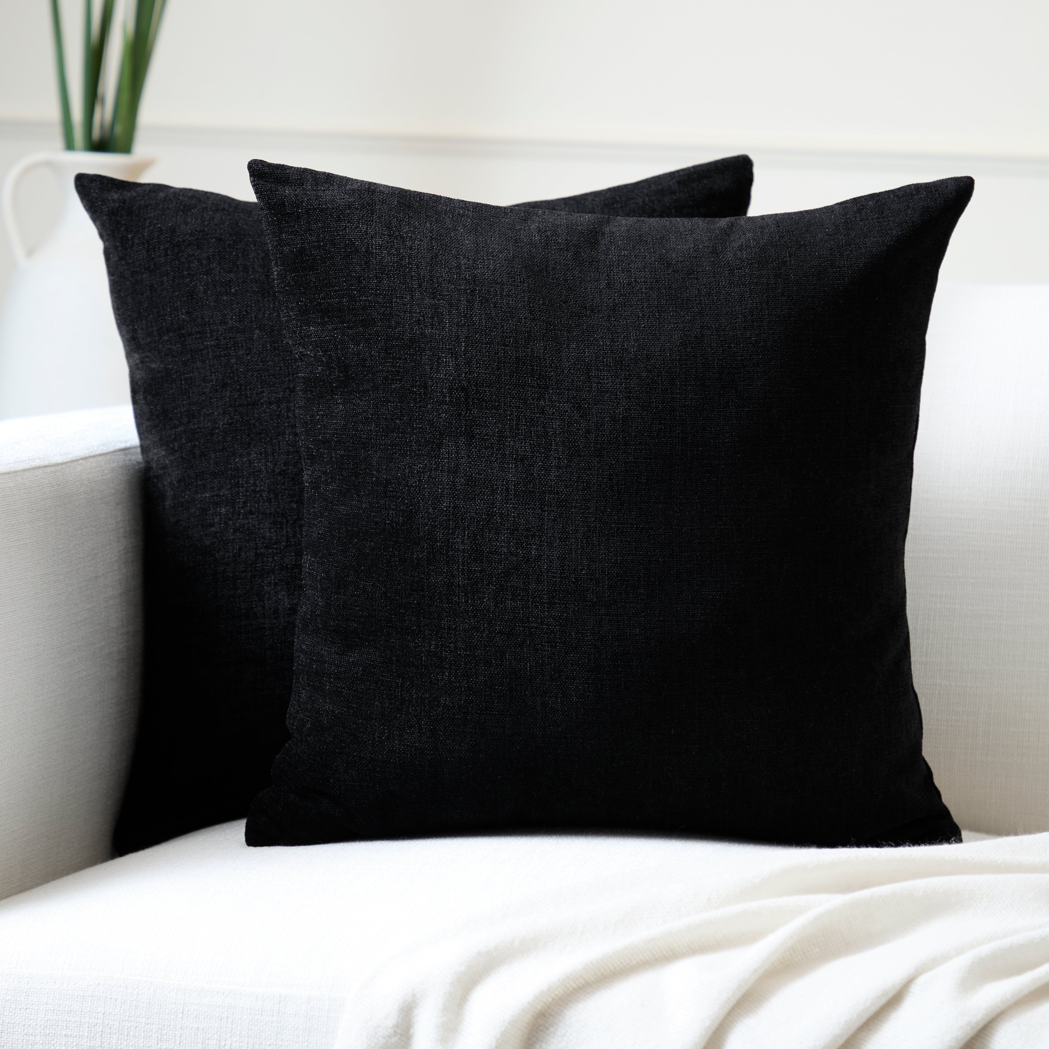 Chenille Black Cushion Cover (Pack of 2)