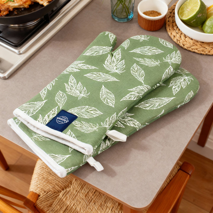 20s Sheeting Big Leaf Green Oven Gloves (Pack of 2)