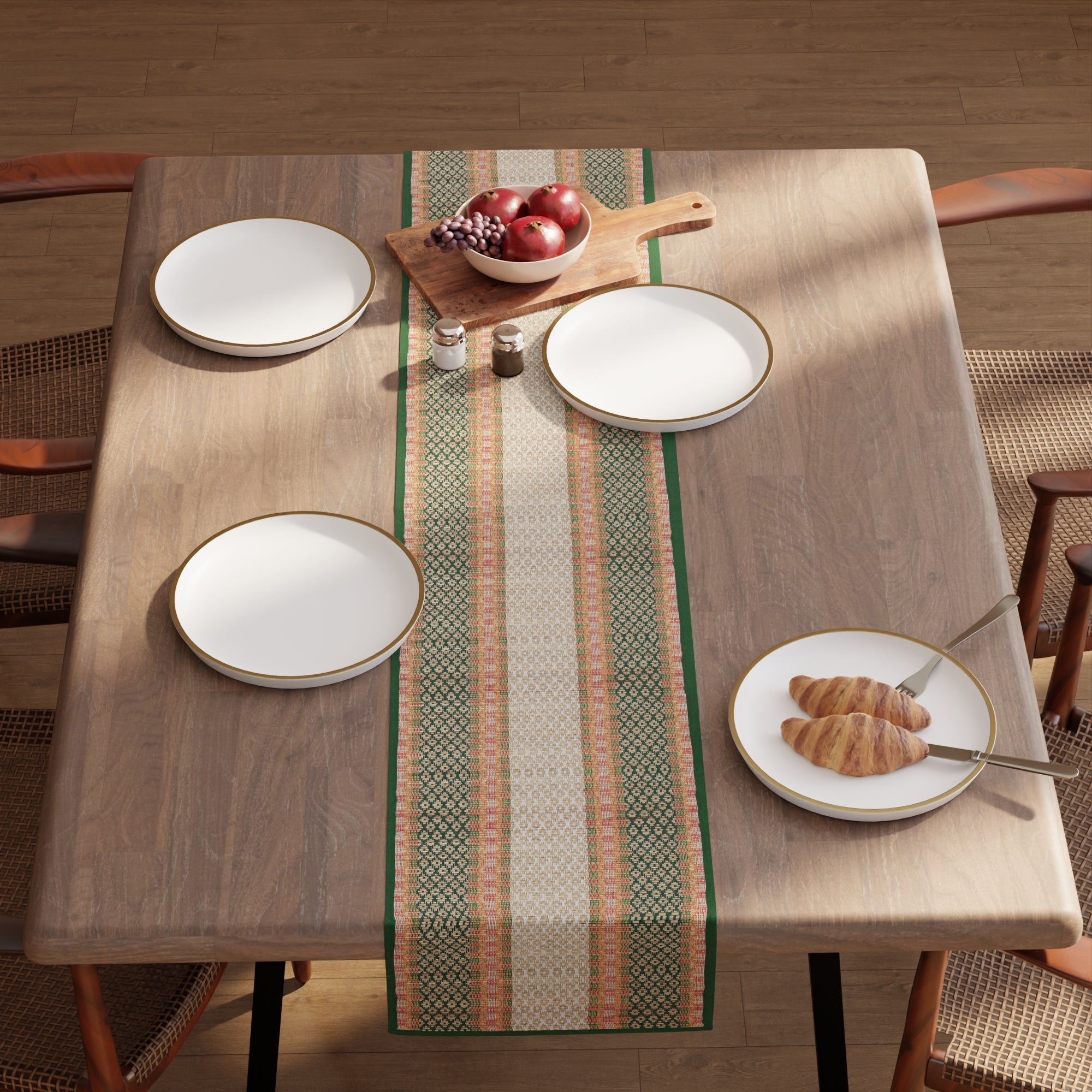 Madur Kathi Green Table Runner (Pack of 1)