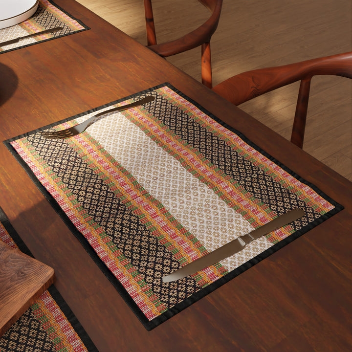 Madur Kathi Black Table Runner+Placemat (Pack of 7)