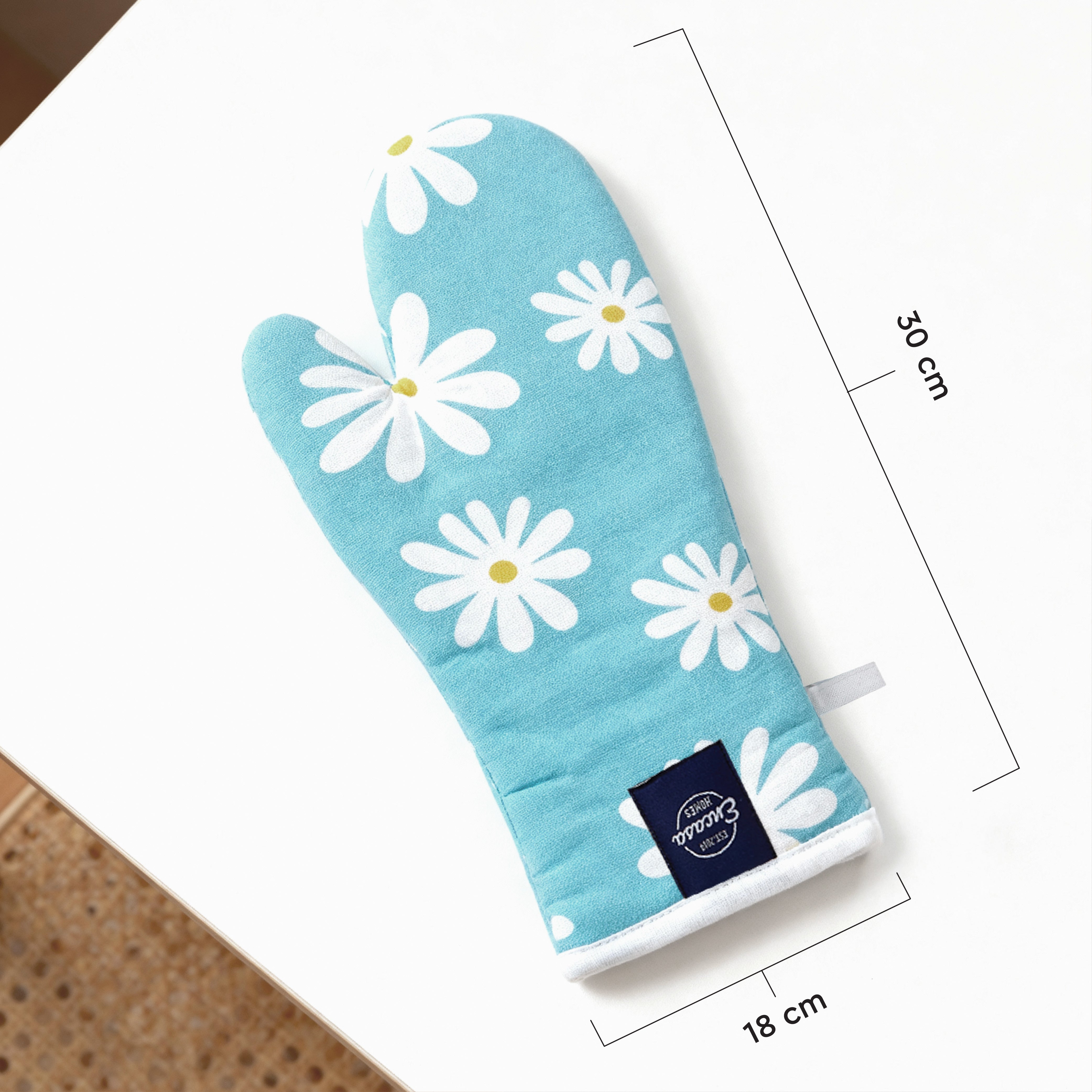 20s Sheeting Daisy Blue Oven Gloves (Pack of 2)