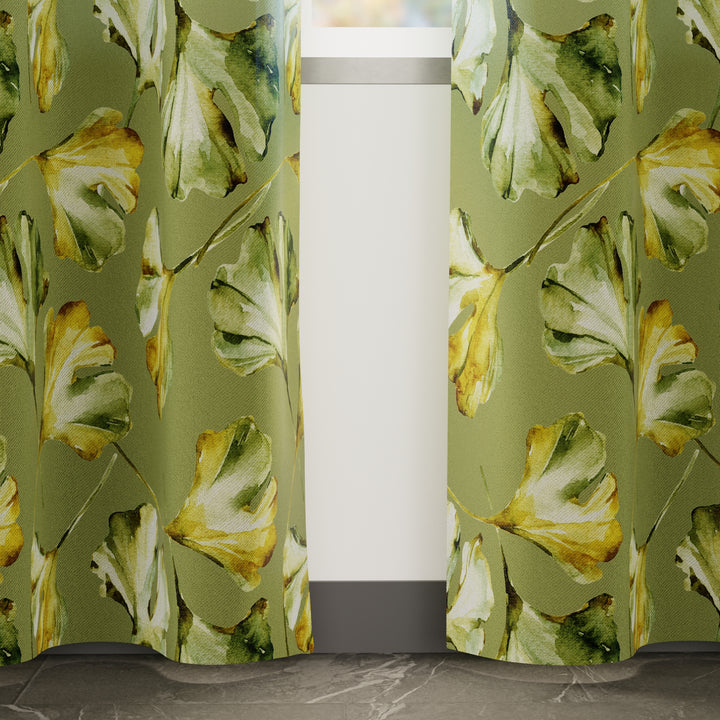 Blackout Polyester Gingko Green Curtain (Pack of 2)