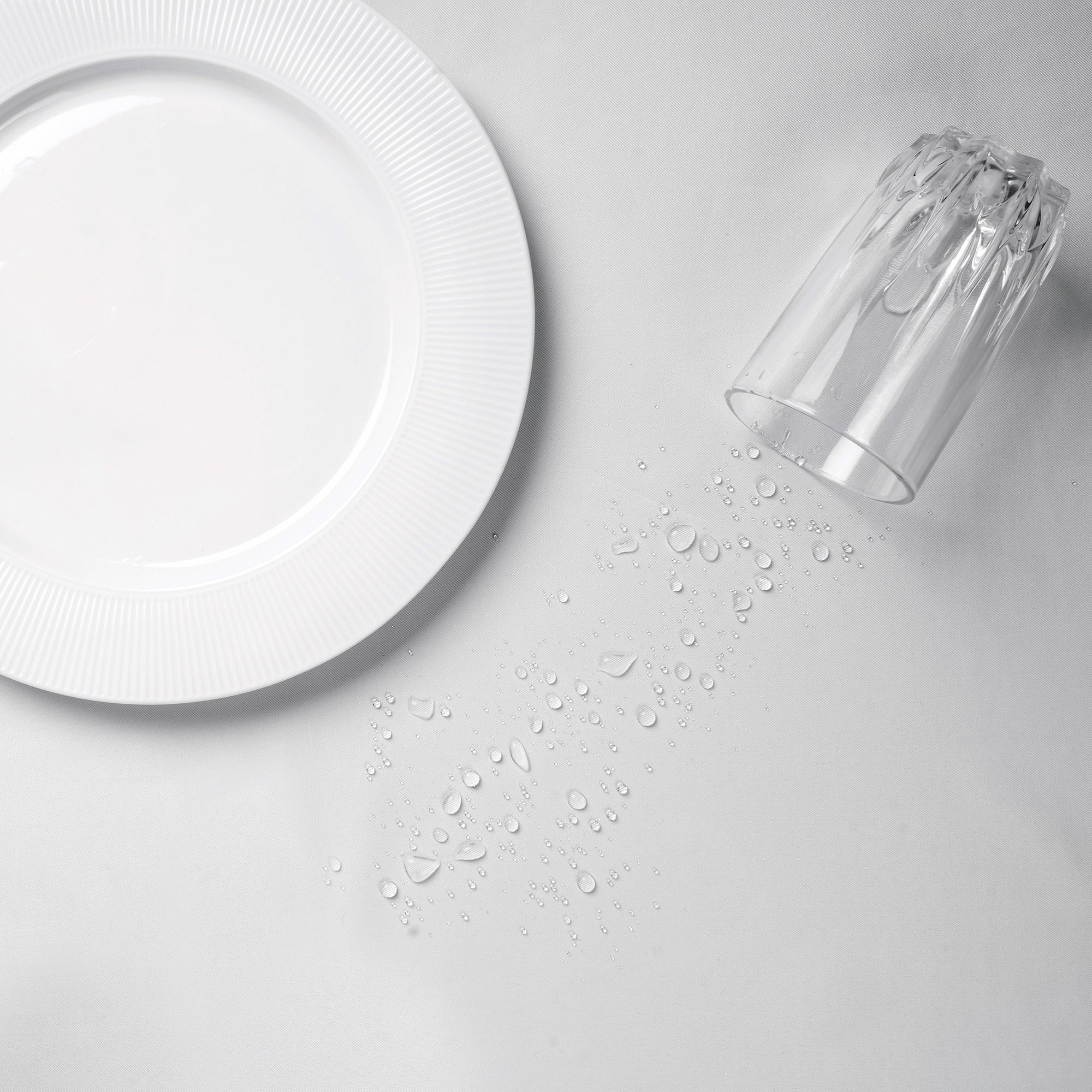 Polyester White Table Cloth (Pack of 1)