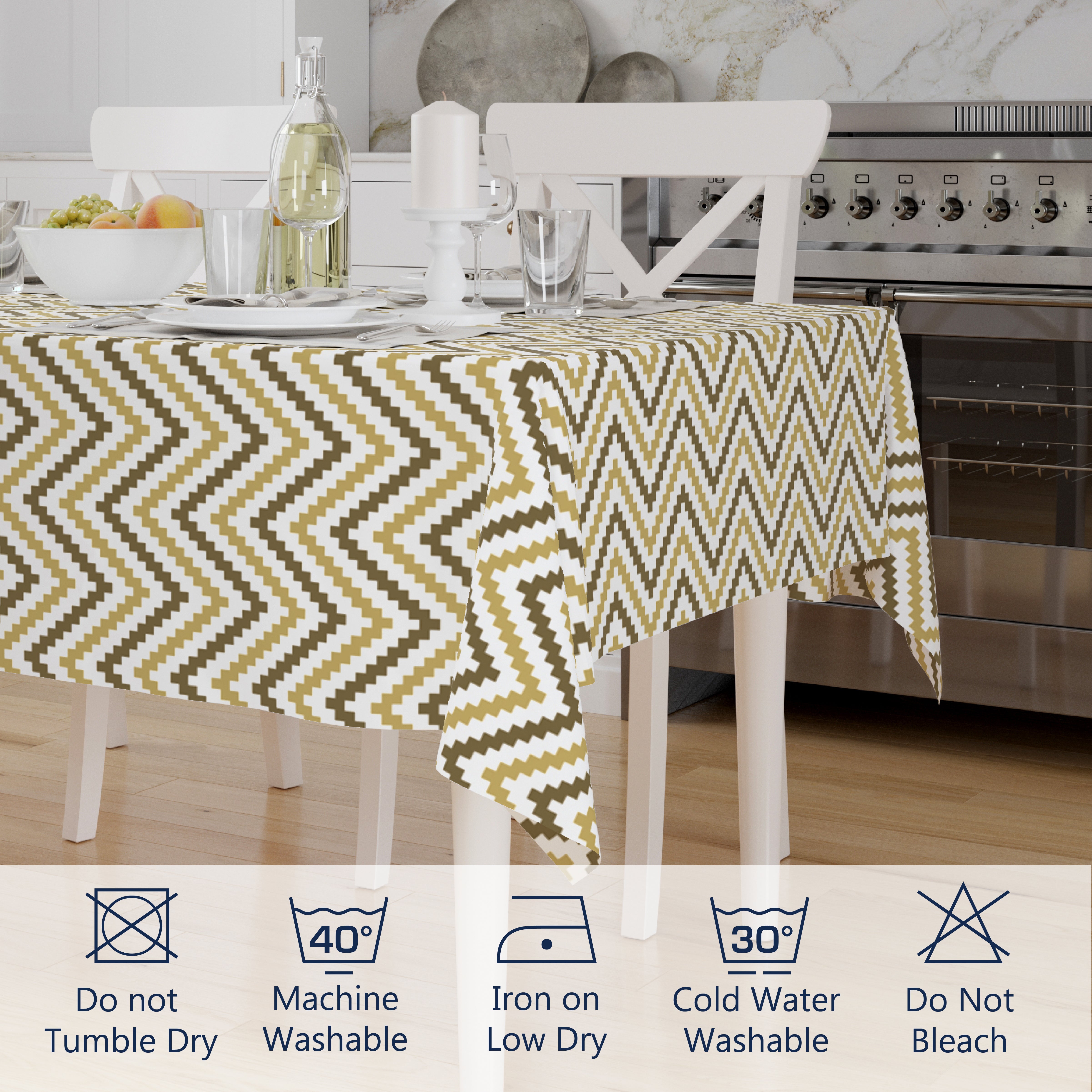 Polyester Chevron Table Cloth (Pack of 1)