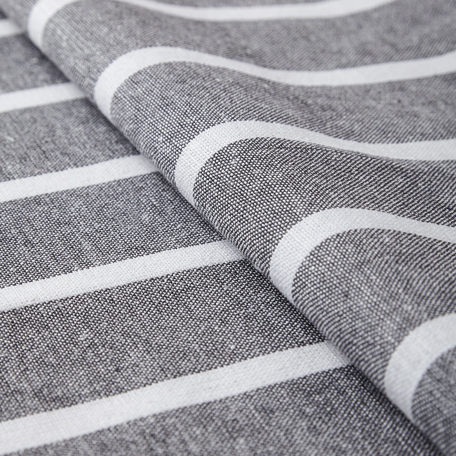 Cotton Roma Grey Stripes Table Cloth (Pack of 1)