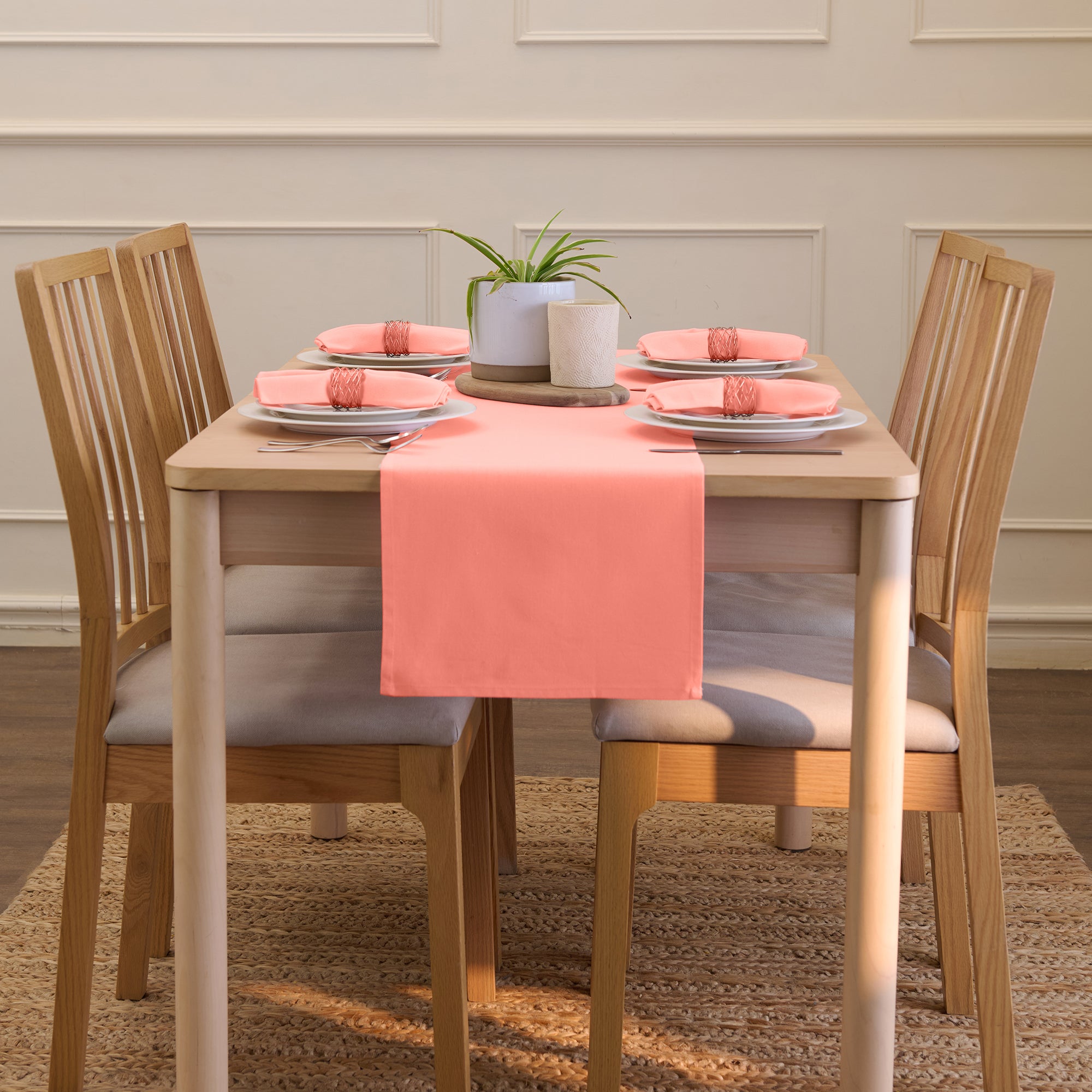 Cotton Coral Table Runner (Pack of 1)