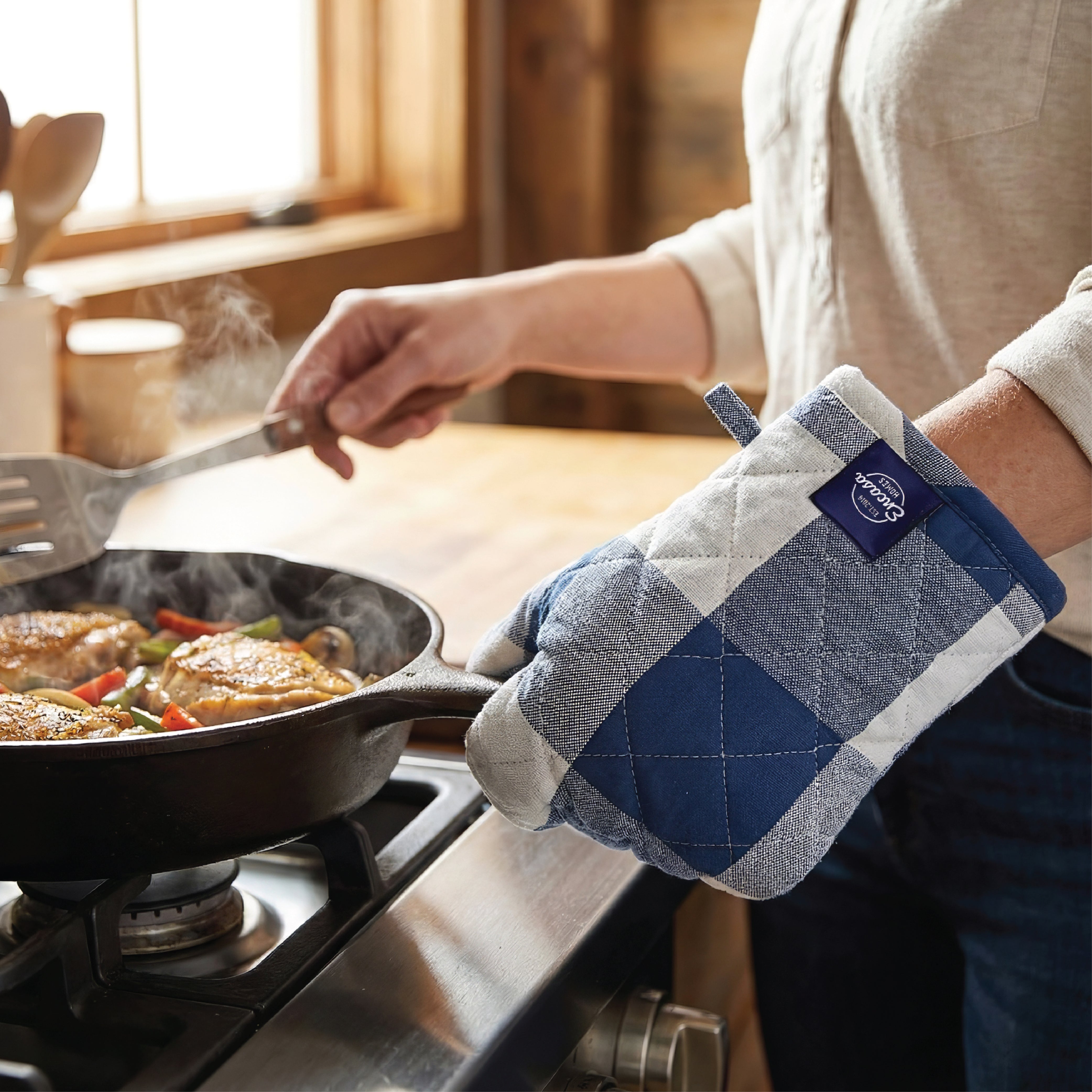 Cotton Buffalo Blue Checks Oven Glove & Pot Holder