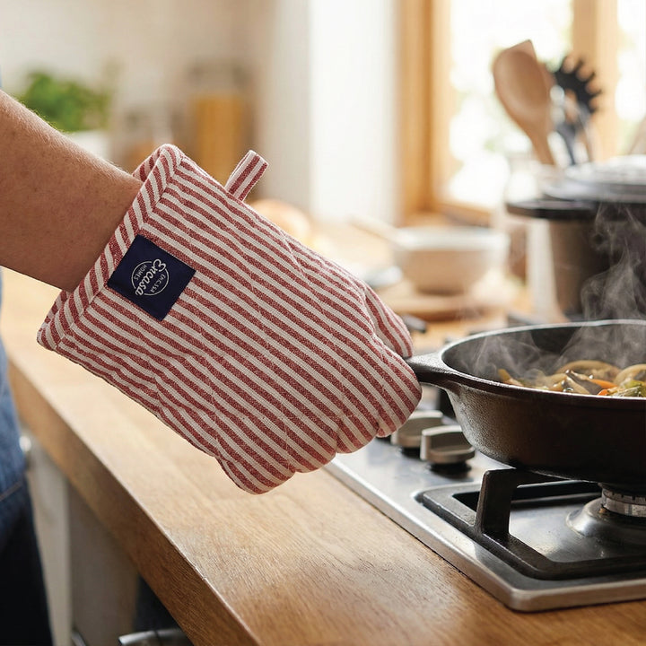 Cotton Ticking Red Oven Glove & Pot Holder