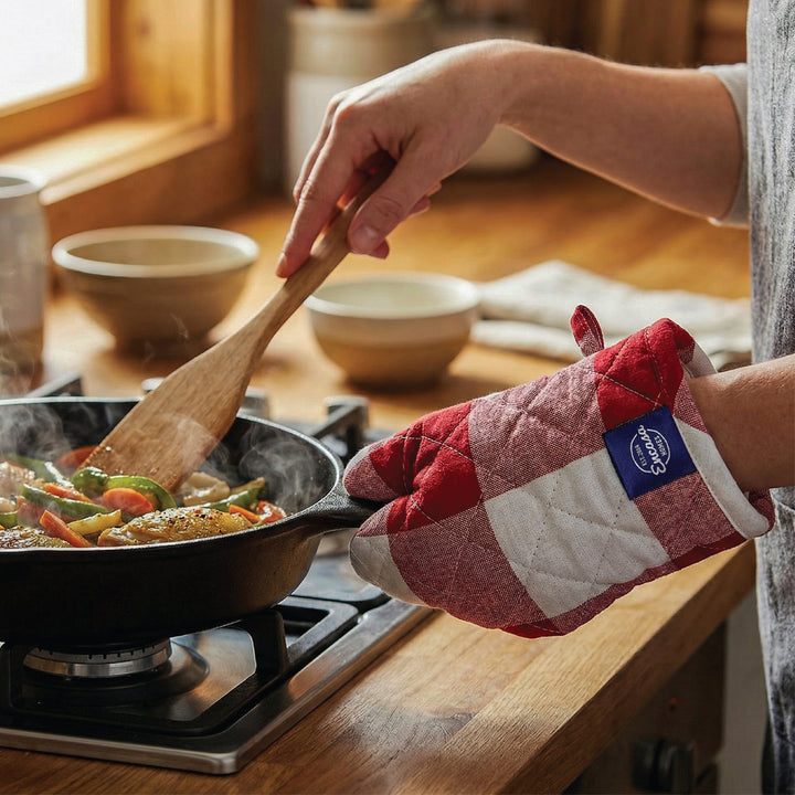 Cotton Buffalo Red Checks Oven Glove & Pot Holder