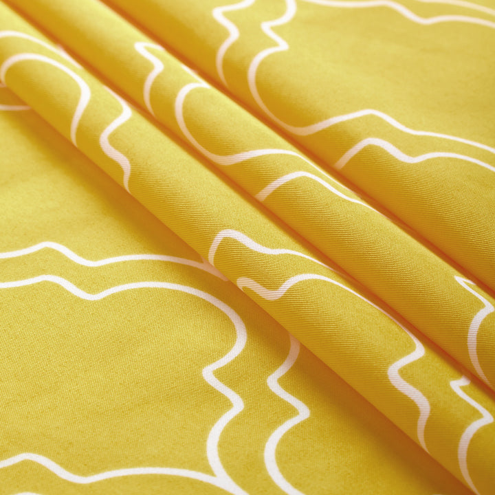 Polyester Yellow Trellis Table Cloth (Pack of 1)