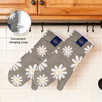 20s Sheeting Daisy Grey Oven Gloves (Pack of 2)
