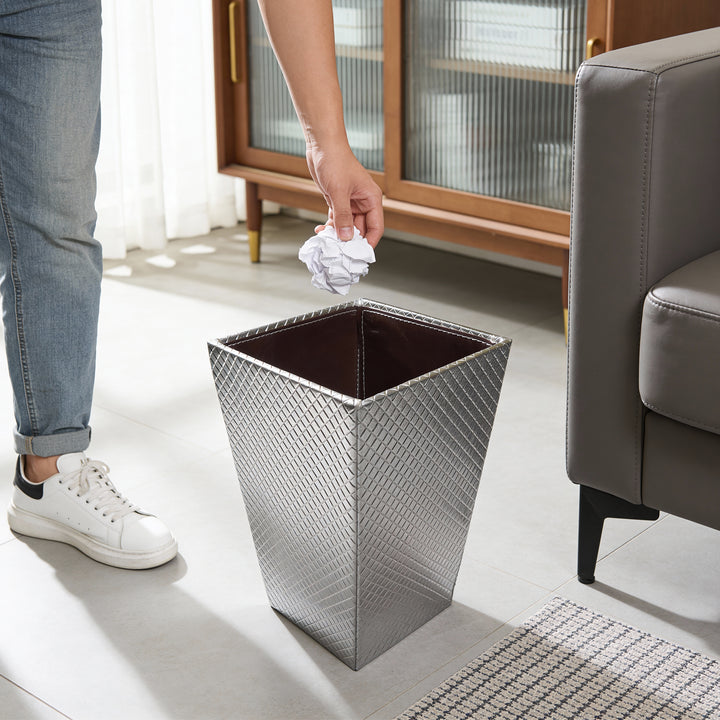 PU-Leather Silver Leather Dustbin