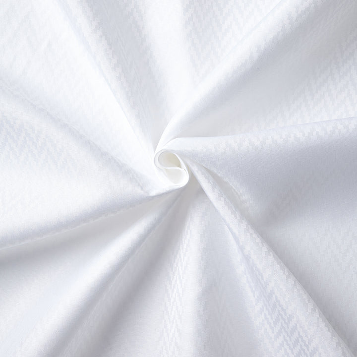 Polyester ZZ White Shower Curtain (Pack of 1)